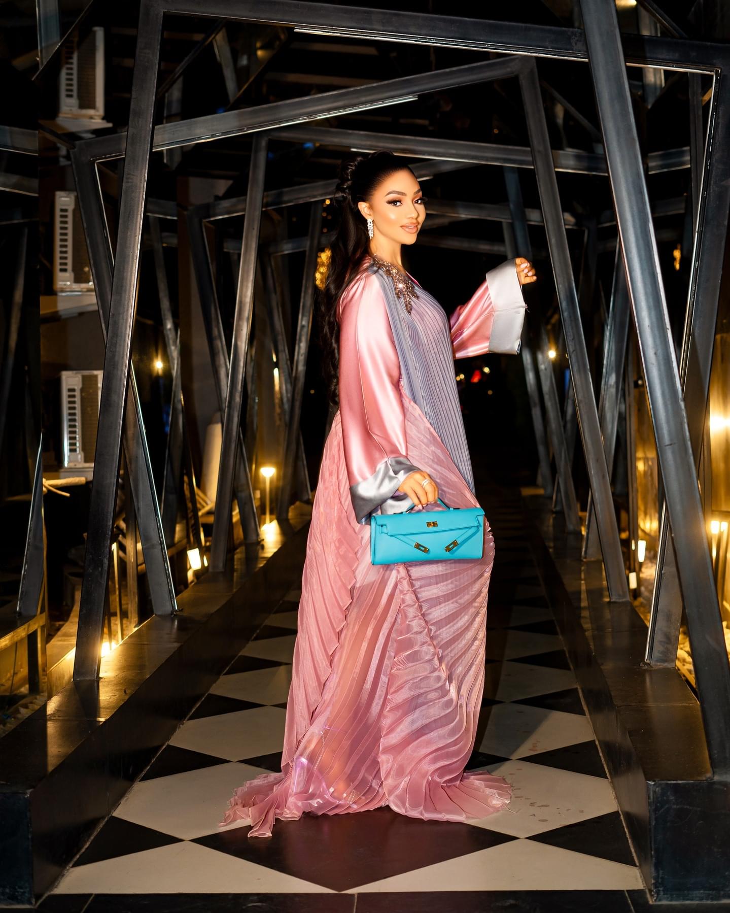 Roseate kaftan